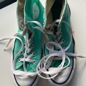 Sz 7 Teal Chuck Taylor converse